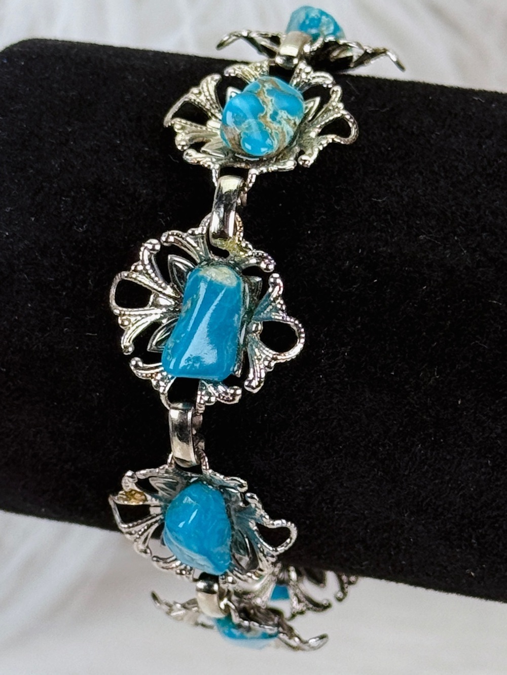 Vintage aged silvertone Blue faux Turquoise Bracelet